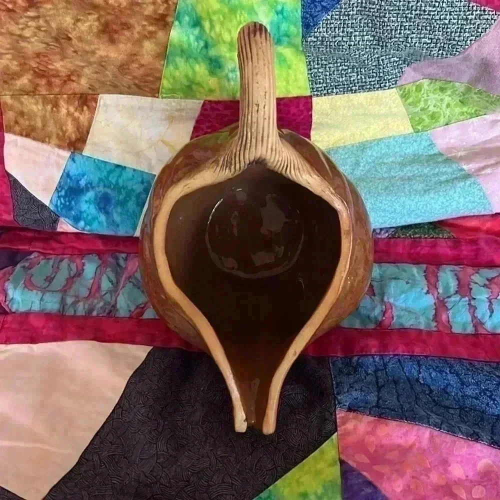 NWOT Terrafirma Ceramics NYC Sauceboat & tray Ellen Evans Signed 2010 Maple HTF
